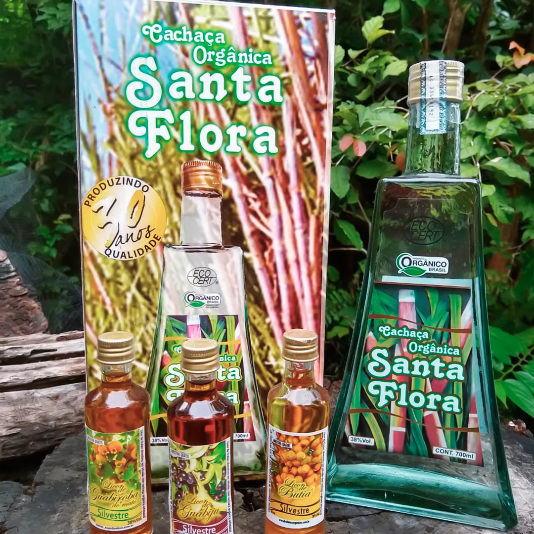 Cachaça Orgânica Santa Flora — foto 1